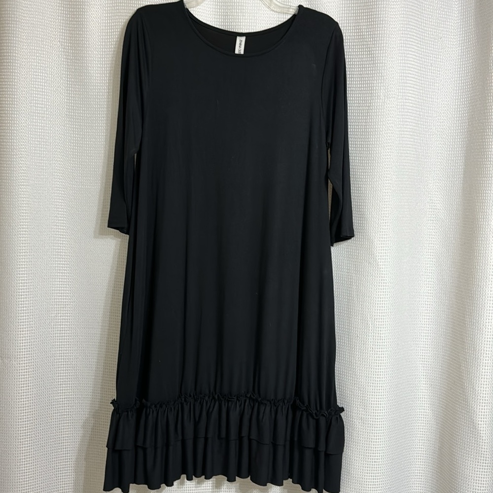ZENANA OUTFITTERS black dress   Size L